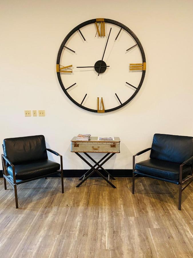 The Suites Hotel At Waterfront Plaza Дулут Экстерьер фото